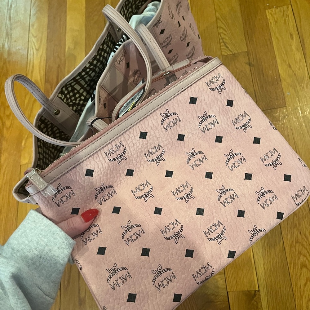 MCM Medium Pink Tote - Picture 5 of 8